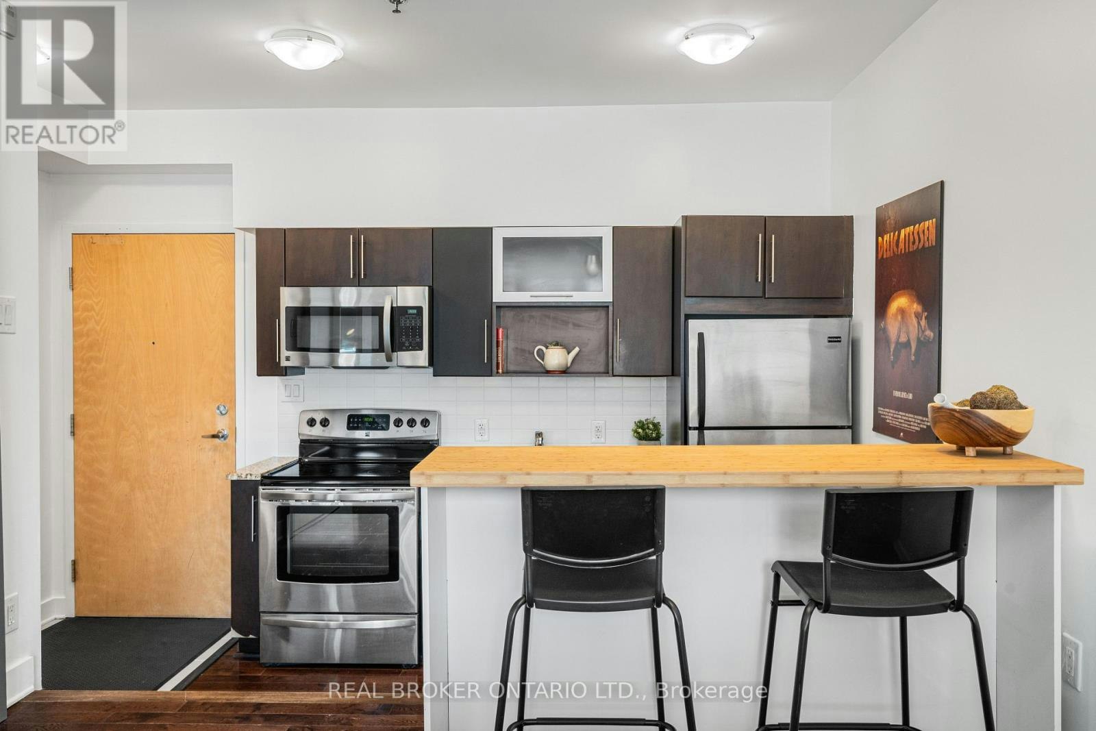 102-360 Cumberland Street, Ottawa, ON, K1N 0B1 - 2