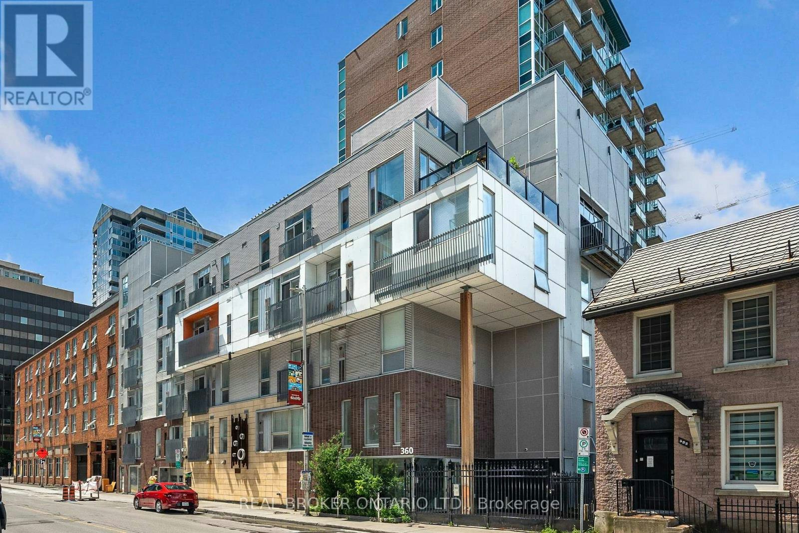102-360 Cumberland Street, Ottawa, ON, K1N 0B1