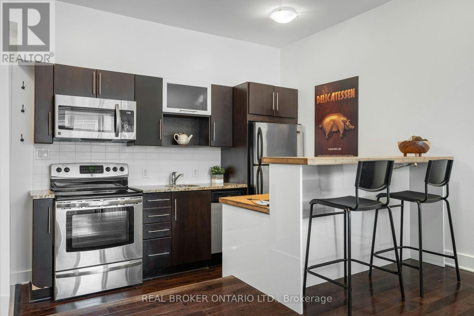 102-360 Cumberland Street, Ottawa, ON, K1N 0B1 - 4