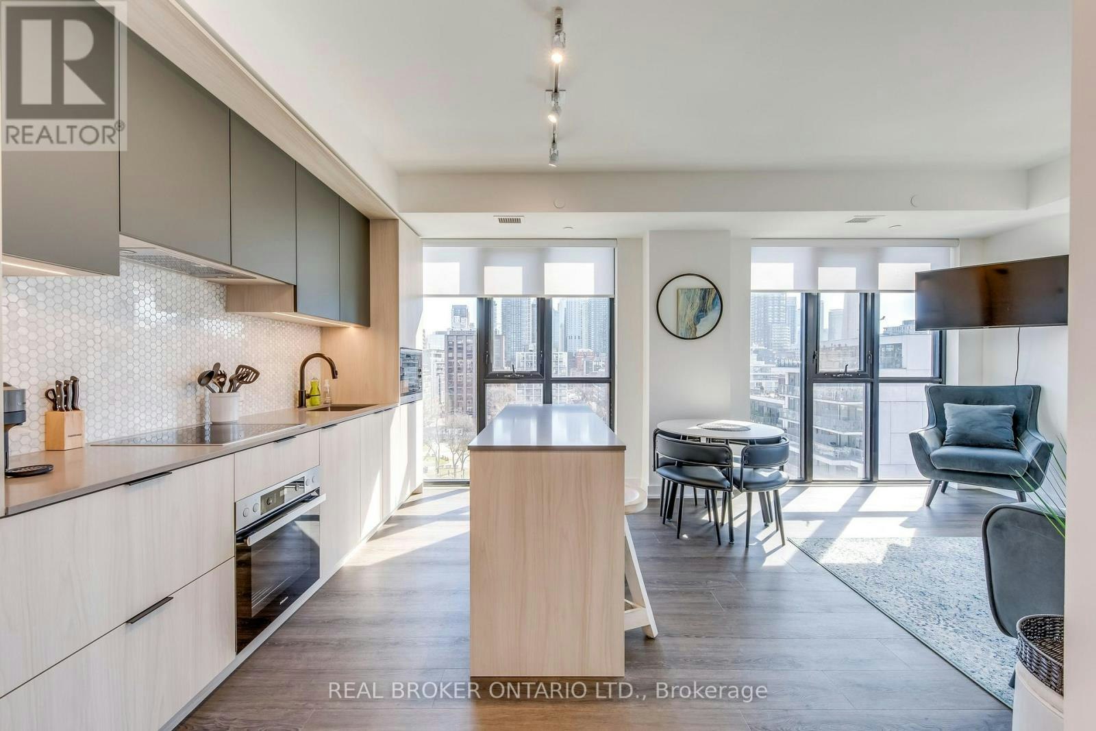 1006-123 Portland Street, Toronto, ON, M5V 0V9 - 7