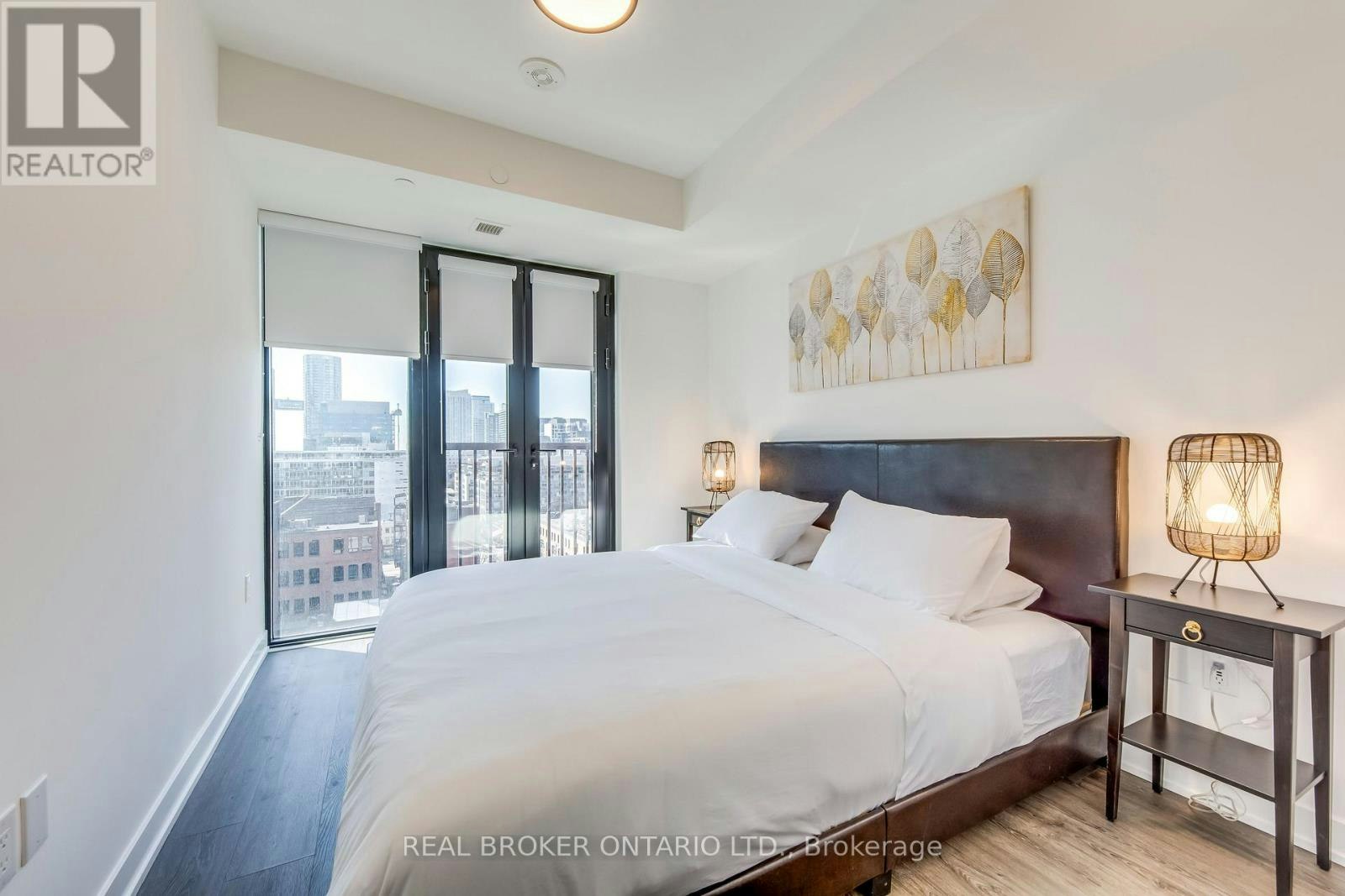 1006-123 Portland Street, Toronto, ON, M5V 0V9 - 24