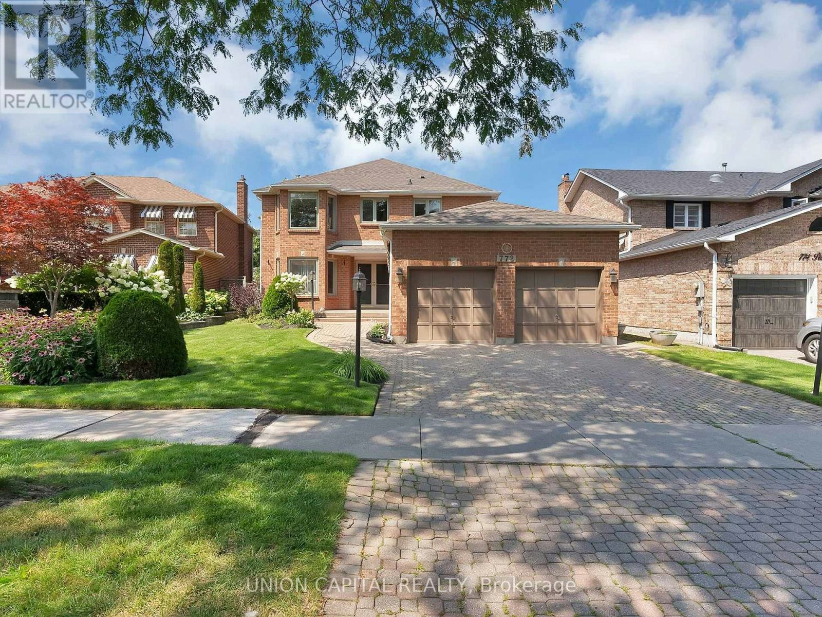 772 Pebble Court, Pickering, ON, L1V 3P3