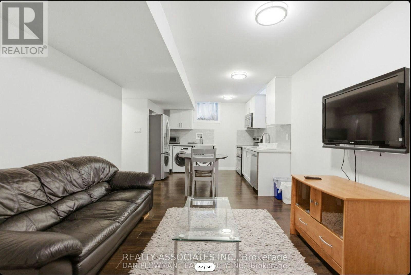28 Sheldon Drive, Ajax, ON, L1T 4K7 - 2