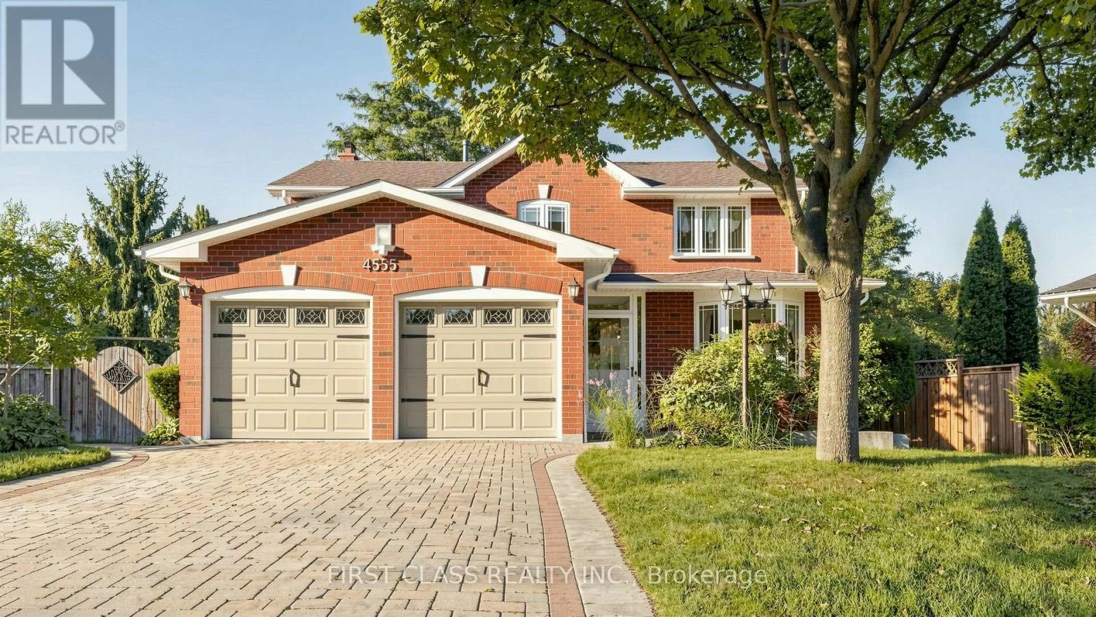 4555 Carpenter Court, Mississauga, ON, L5V 1C5