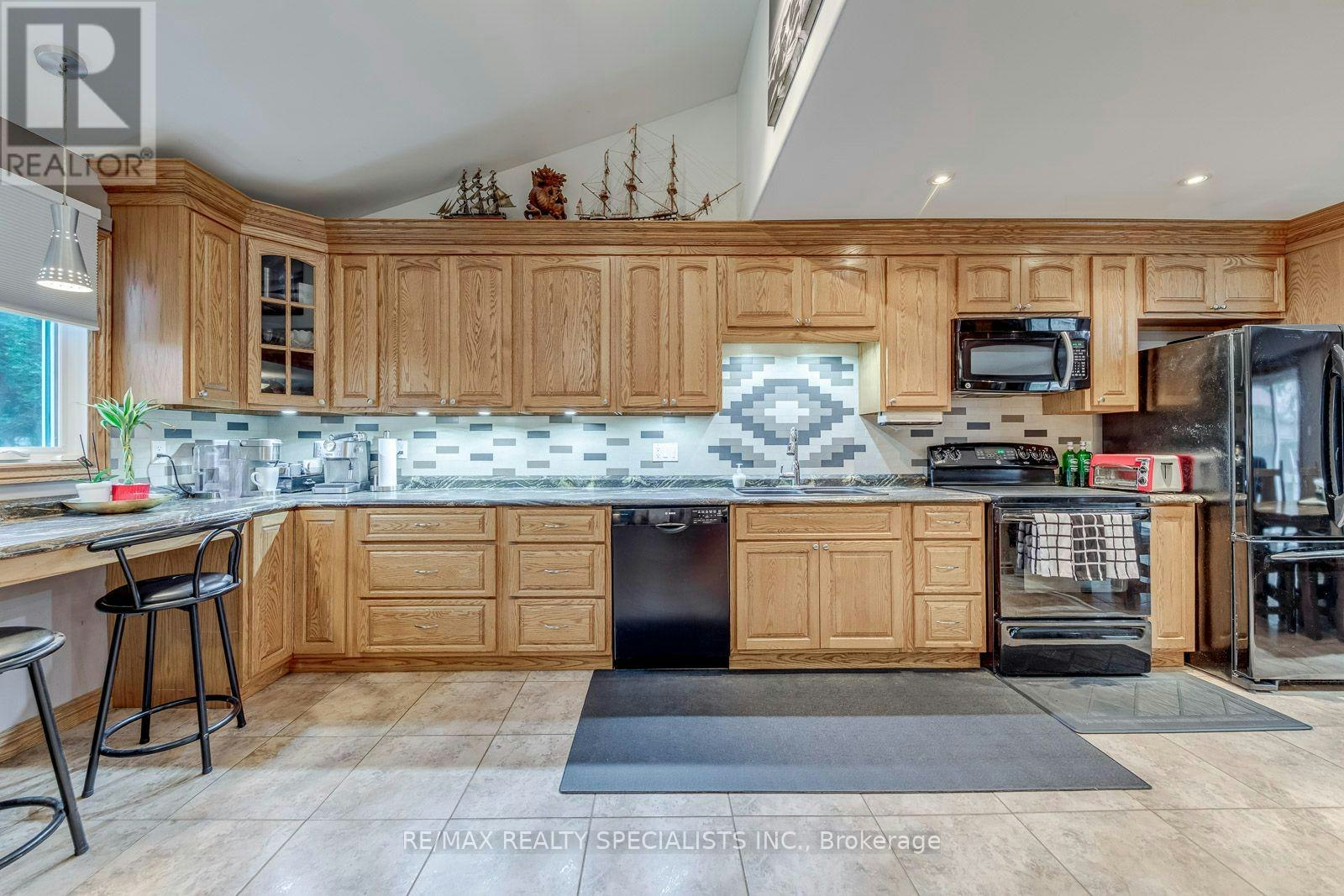 4089 Barbican Drive, Mississauga, ON, L5L 2C4