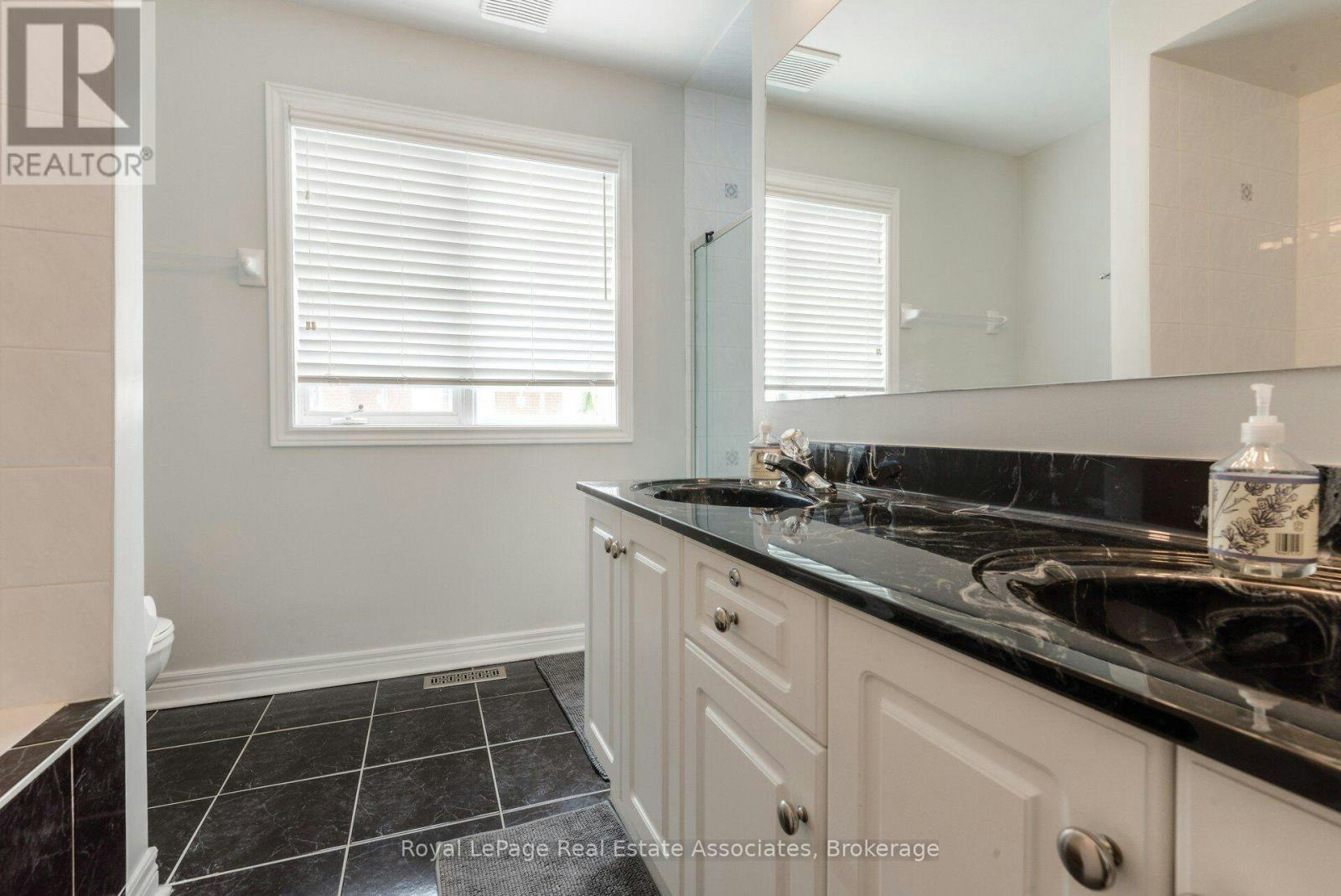 38-5031 Mill Road EAST, Mississauga, ON, L5V 2M5 - 14