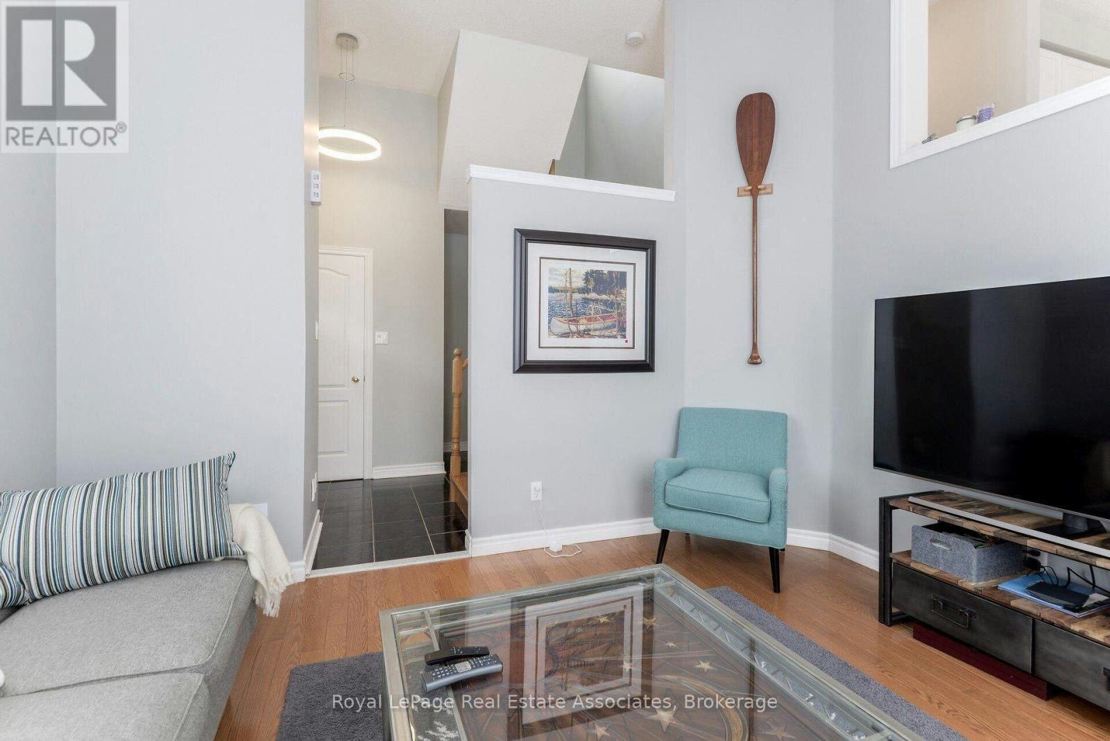 38-5031 Mill Road EAST, Mississauga, ON, L5V 2M5 - 5