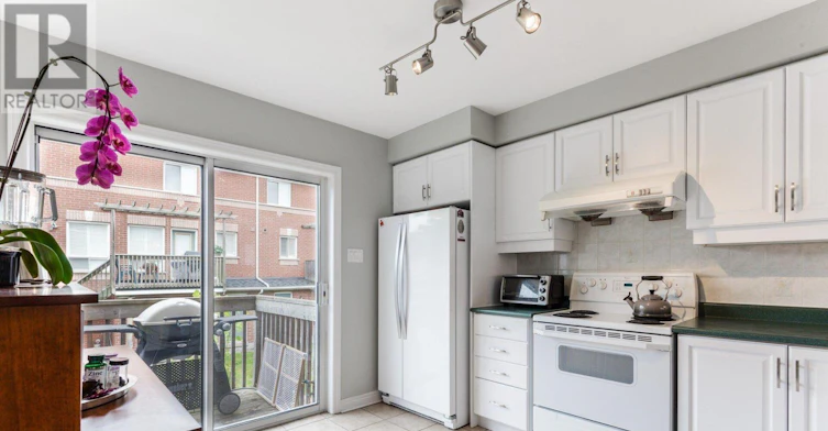 38-5031 Mill Road EAST, Mississauga, ON, L5V 2M5 - 9