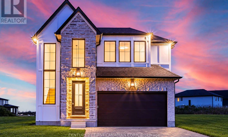 2211 Darwin Crescent