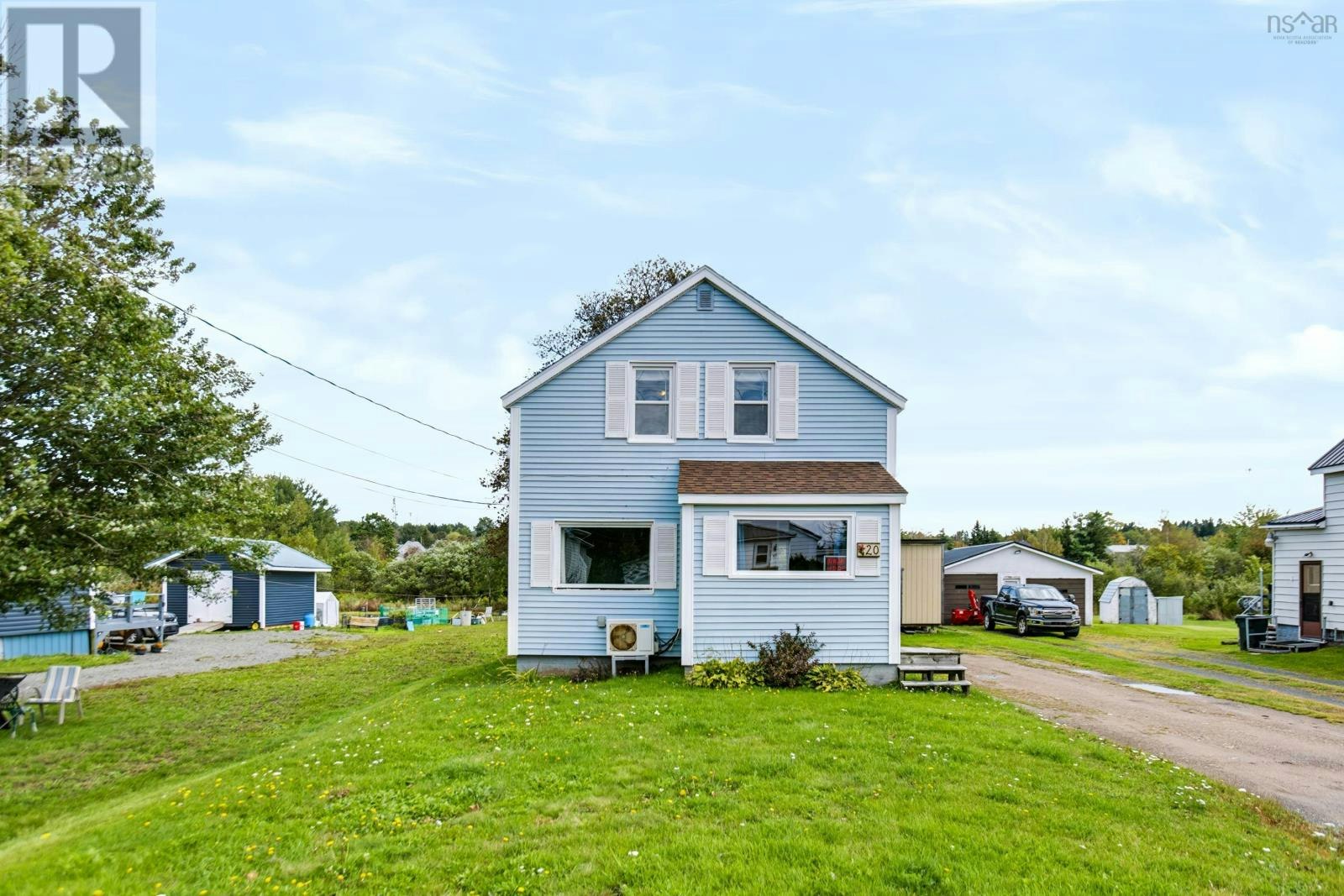 20 Cowan Street, Springhill, NS, B0M 1X0