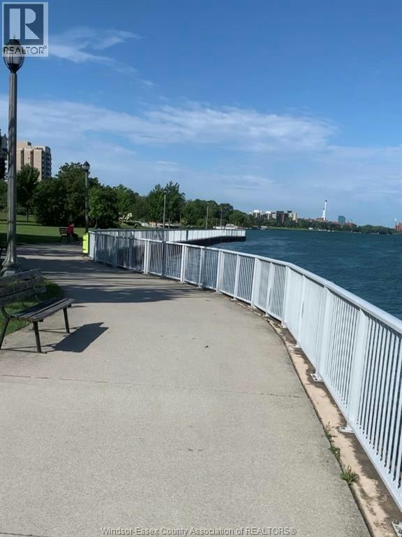 201-5055 Riverside Drive, Windsor, ON, N8Y 5A6 - 40
