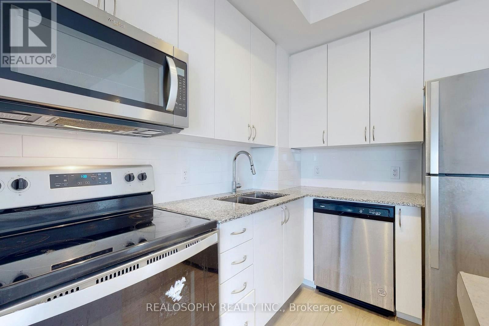 909-3220 Sheppard Avenue E, Toronto, ON, M1T 0B7 - 4