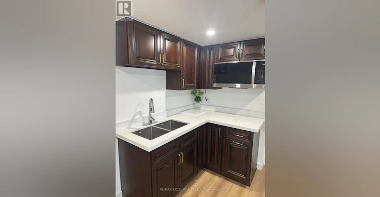 5 Union Street, Markham, ON, L3R 2H4 - 3