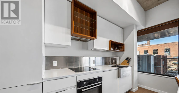 207-383 Sorauren Avenue, Toronto, ON, M6R 0A4 - 18