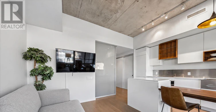 207-383 Sorauren Avenue, Toronto, ON, M6R 0A4 - 21