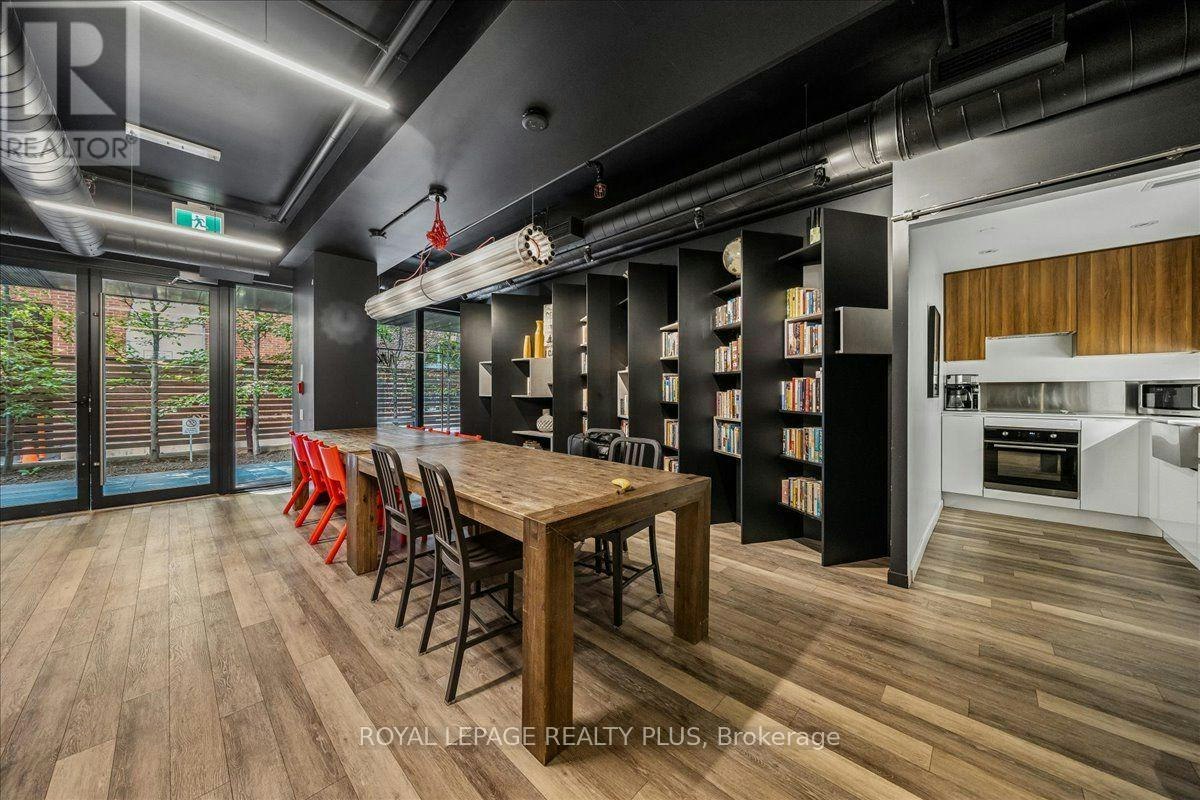207-383 Sorauren Avenue, Toronto, ON, M6R 0A4 - 22