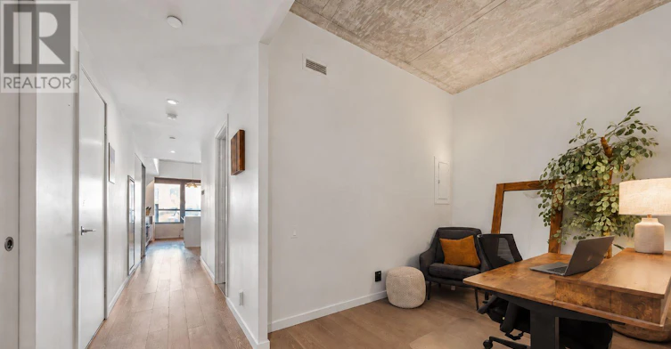 207-383 Sorauren Avenue, Toronto, ON, M6R 0A4 - 6