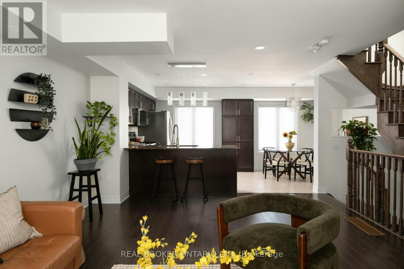 81-2280 Baronwood Drive, Oakville, ON, L6M 4Z5