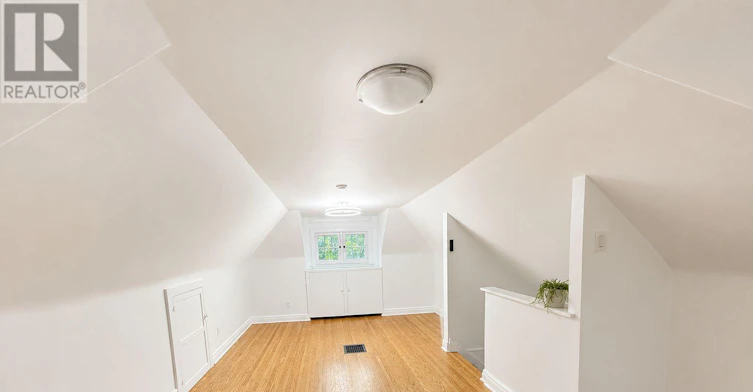 UPPER-272 Stinson Crescent, Hamilton, ON, L8N 1T7 - 17