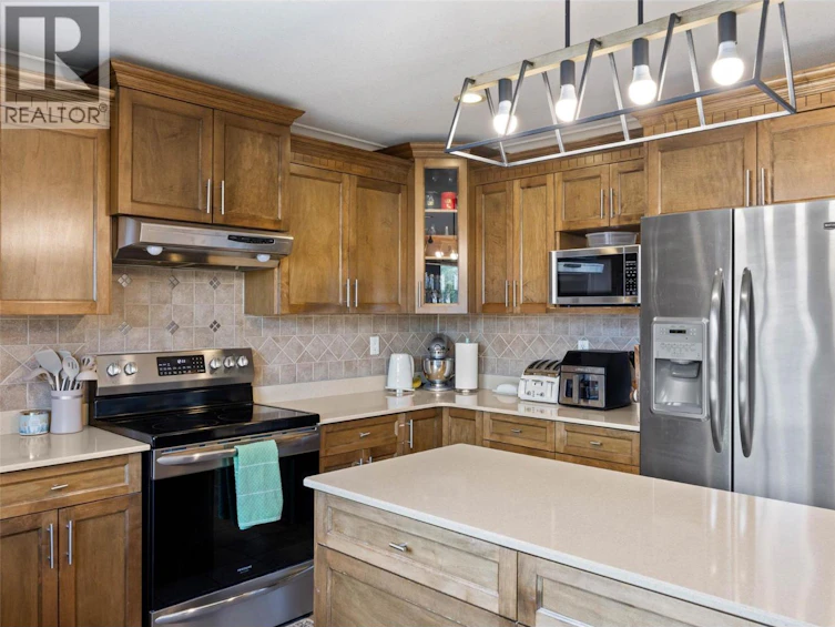 8910 Badger Drive, Kamloops, BC, V2C 6V2 - 8