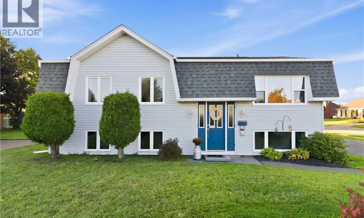 27 Pasadena Drive