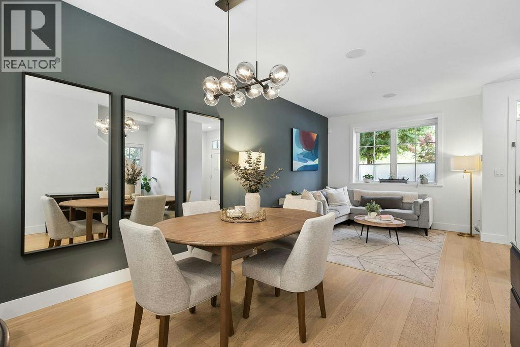 12-1133 Ridgewood Drive, North Vancouver, BC, V7R 0A4