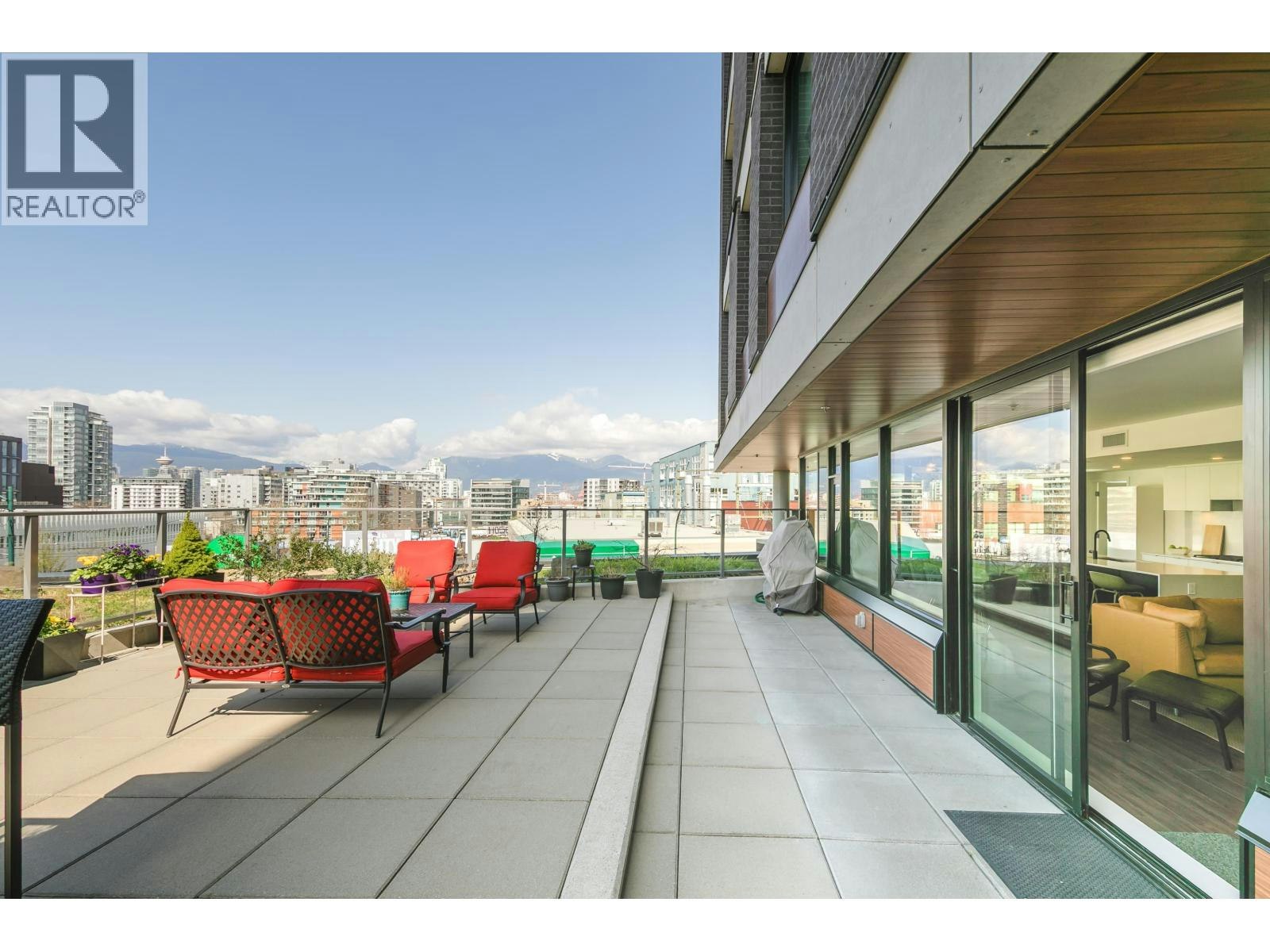 304-210 E 5th Avenue, Vancouver, BC, V5T 0K1