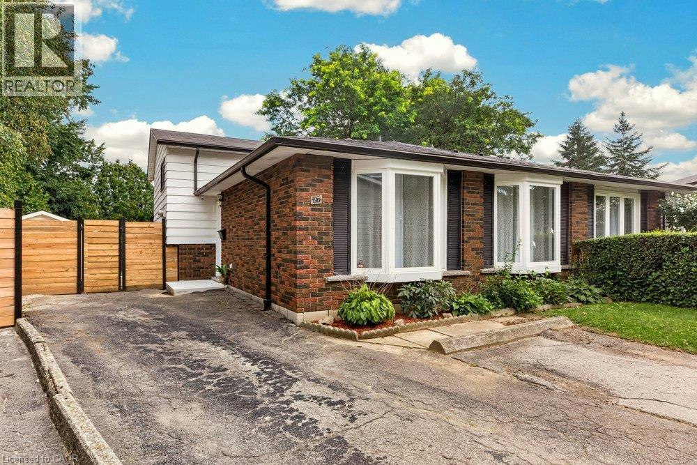 27 Gretna Court, Hamilton, ON, L9C 4V1