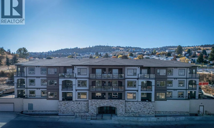 102-2171 Van Horne Drive