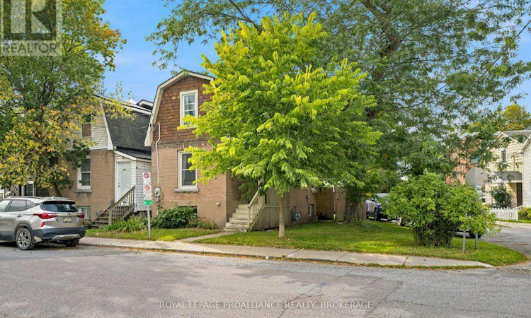 384 Barrie Street