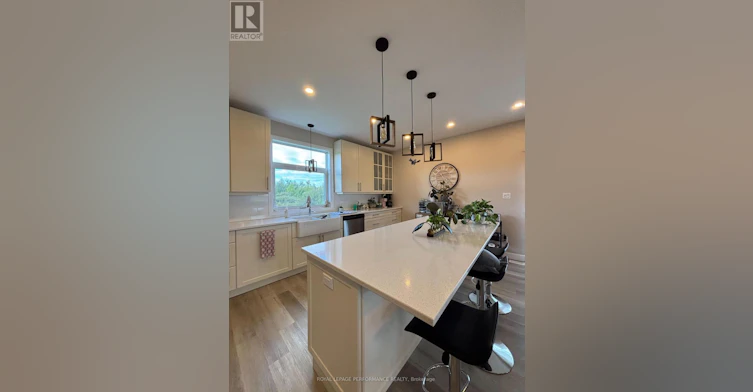 1776 Calypso Street, Limoges, ON, K0A 2M0 - 4