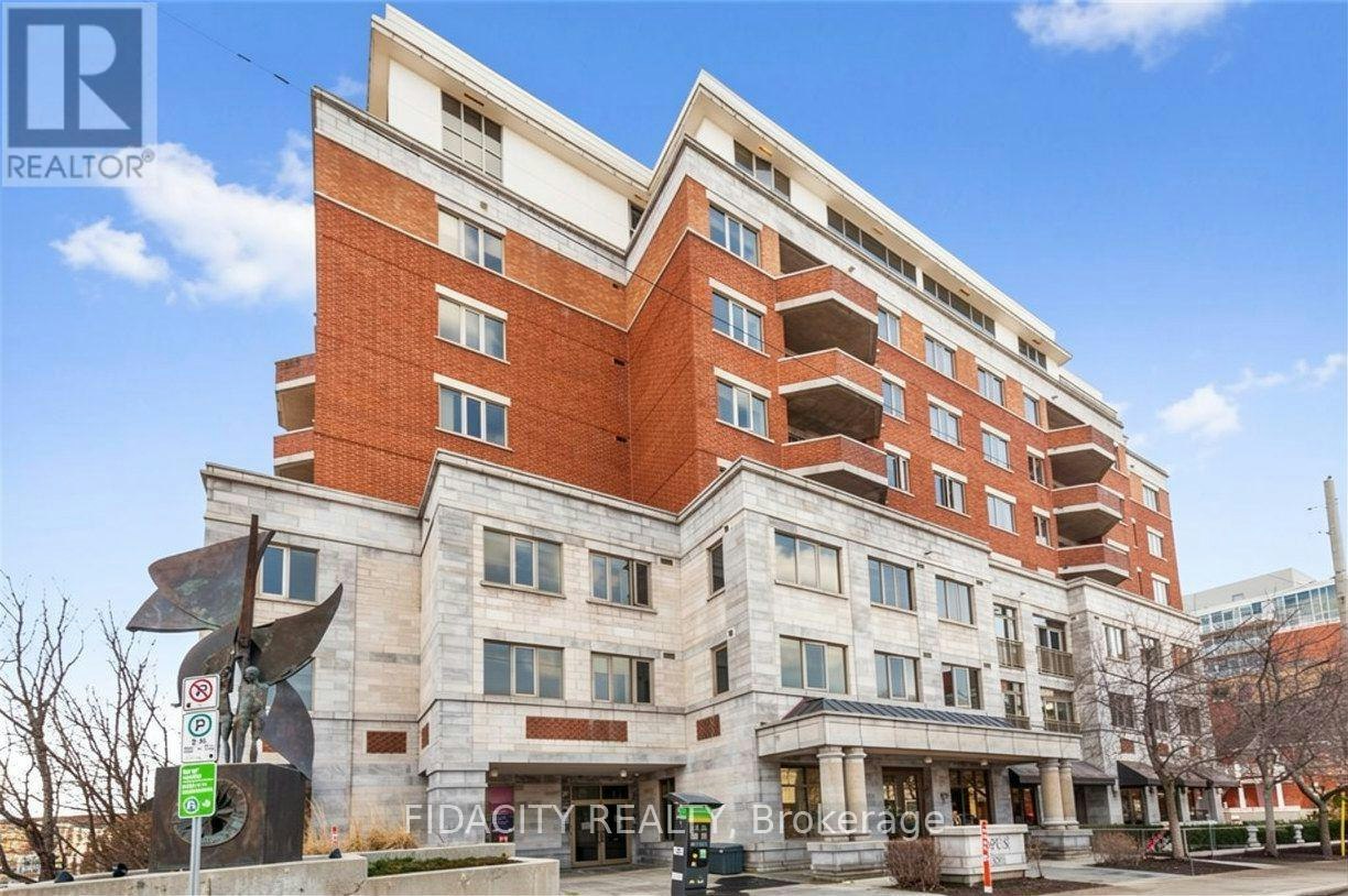 302-320 Mcleod Street, Ottawa, ON, K2P 1A3
