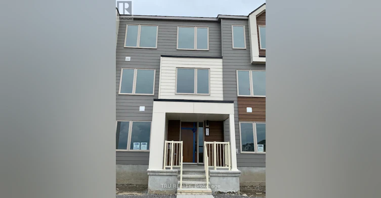 32 Limnos Lane N, Ottawa, ON, K2S 0V5 - 2