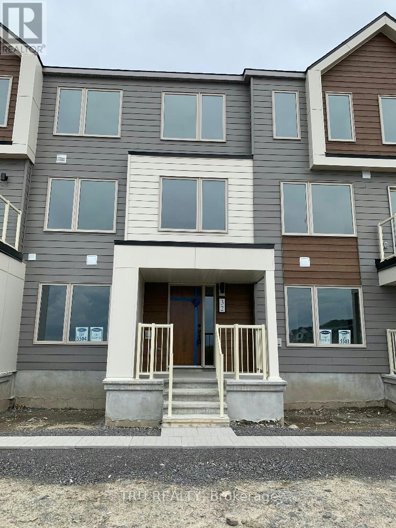 32 Limnos Lane N, Ottawa, ON, K2S 0V5
