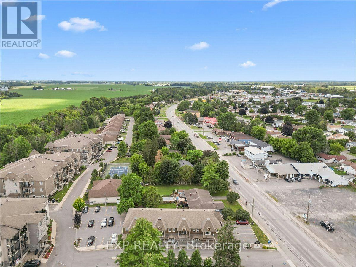202-245 Equinox Drive E, Russell, ON, K0A 1W0 - 30