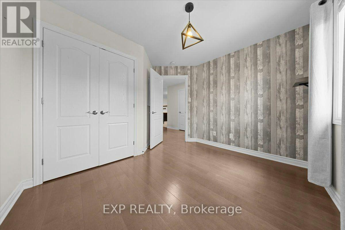 202-245 Equinox Drive E, Russell, ON, K0A 1W0 - 26