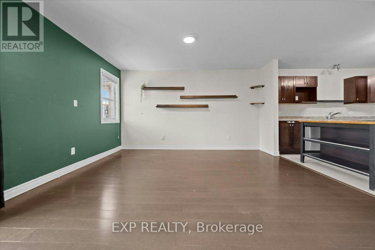 202-245 Equinox Drive E, Russell, ON, K0A 1W0 - 13