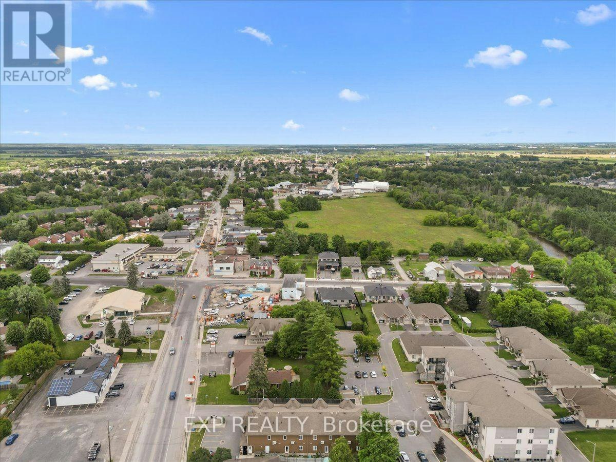 202-245 Equinox Drive E, Russell, ON, K0A 1W0 - 33