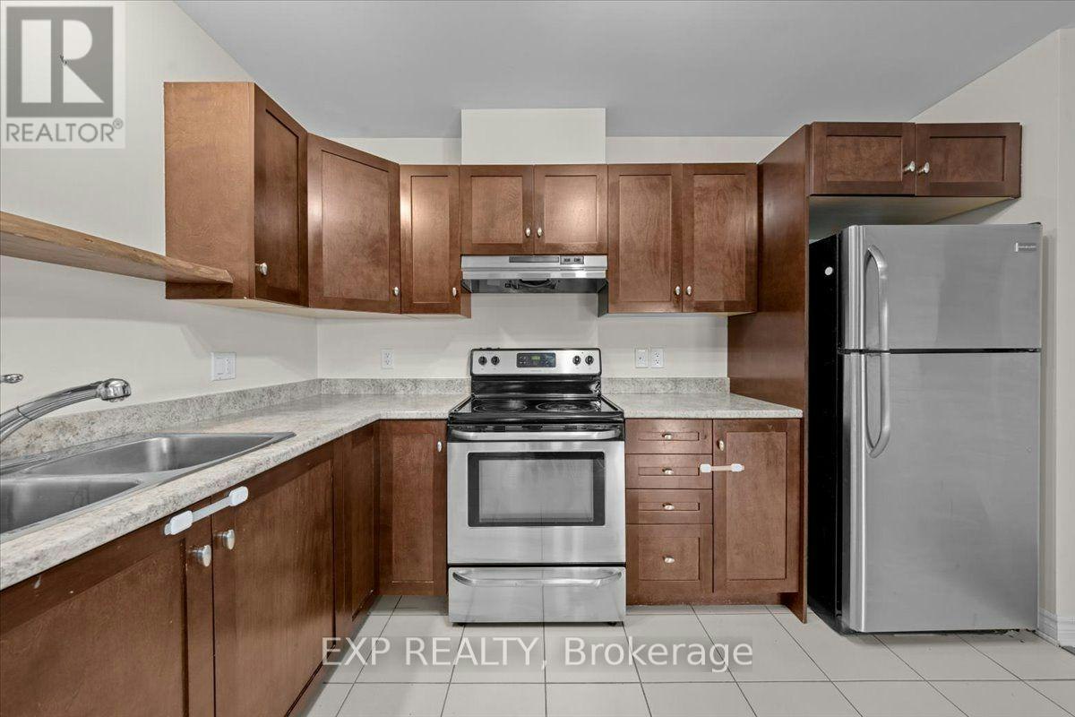 202-245 Equinox Drive E, Russell, ON, K0A 1W0 - 21