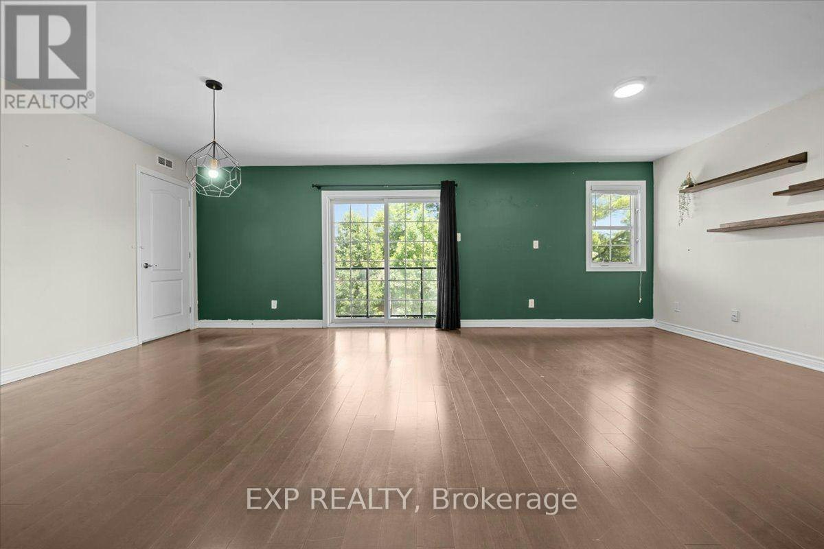 202-245 Equinox Drive E, Russell, ON, K0A 1W0 - 11