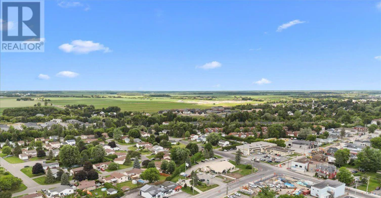 202-245 Equinox Drive E, Russell, ON, K0A 1W0 - 32