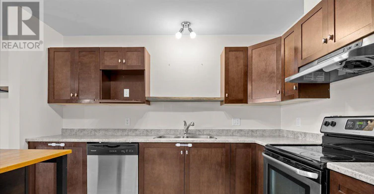 202-245 Equinox Drive E, Russell, ON, K0A 1W0 - 18