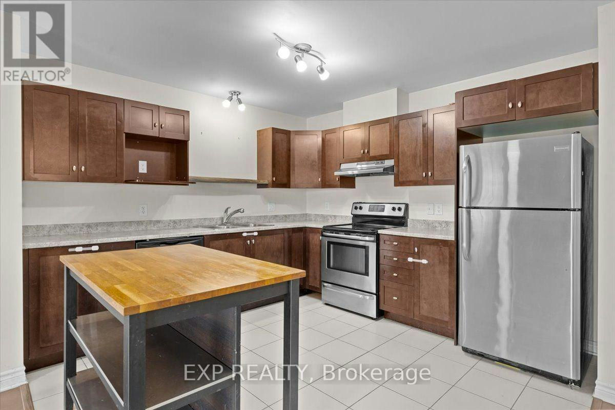 202-245 Equinox Drive E, Russell, ON, K0A 1W0 - 19