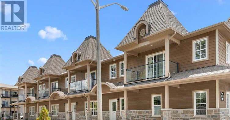 202-245 Equinox Drive E, Russell, ON, K0A 1W0 - 3