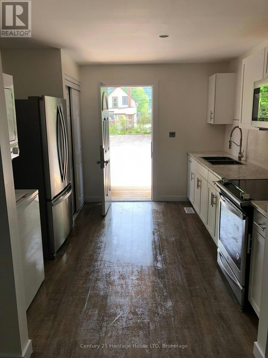 2-28 Princess Street, Fort Erie, ON, L2A 1V6 - 2