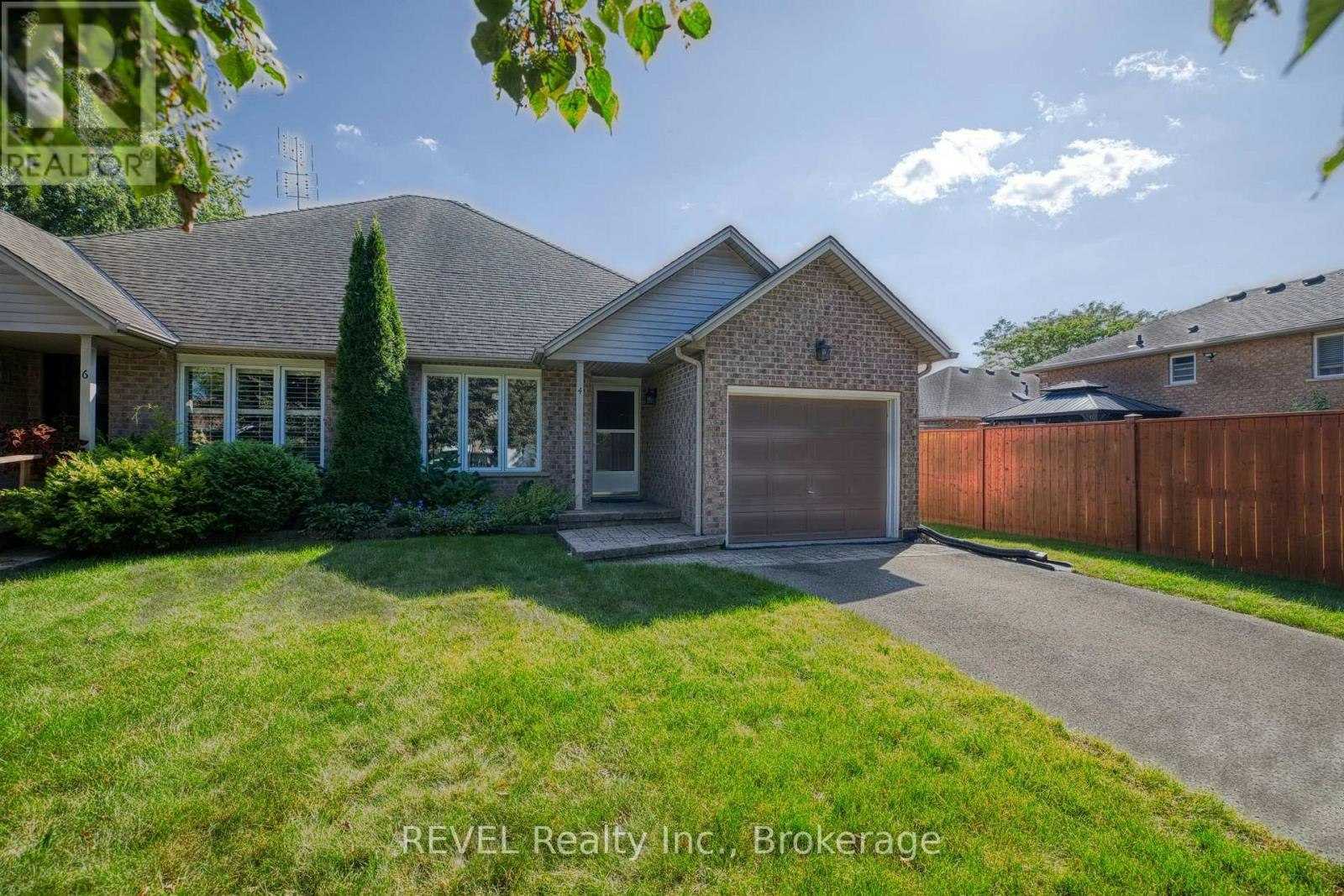 4 Saddler Street, Pelham, ON, L3E 0N8