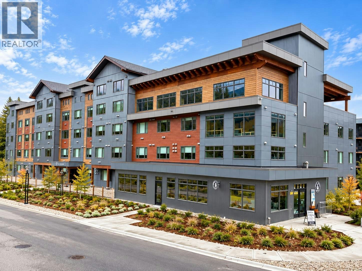 209-4280 Red Mountain Road, Rossland, BC, V0G 1Y0
