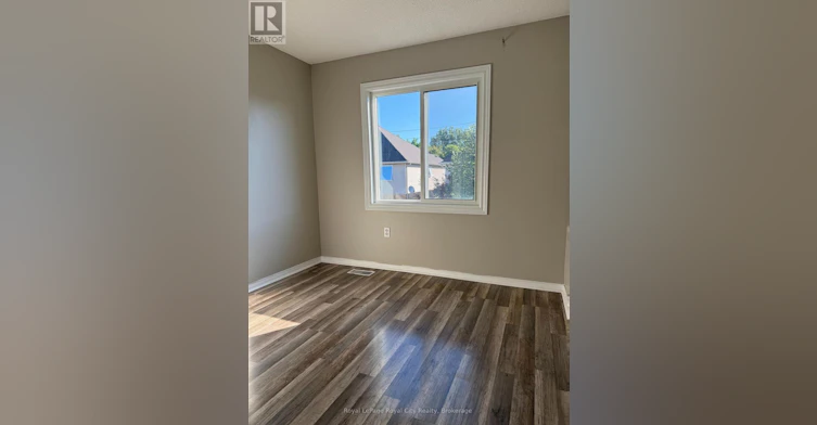 93-240 London Road W, Guelph, ON, N1H 8N8 - 8