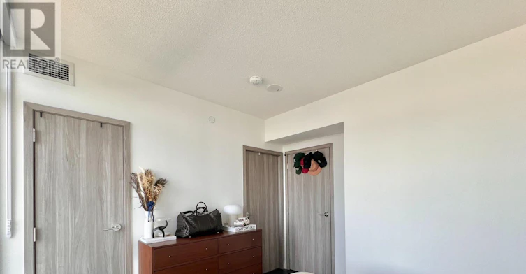 2903-3 Concord Cityplace Way, Toronto, ON, M5V 0X4 - 11