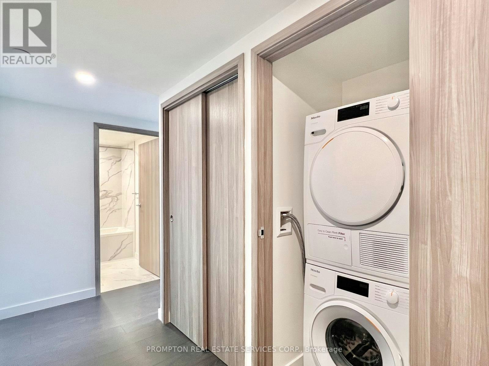 2903-3 Concord Cityplace Way, Toronto, ON, M5V 0X4 - 24